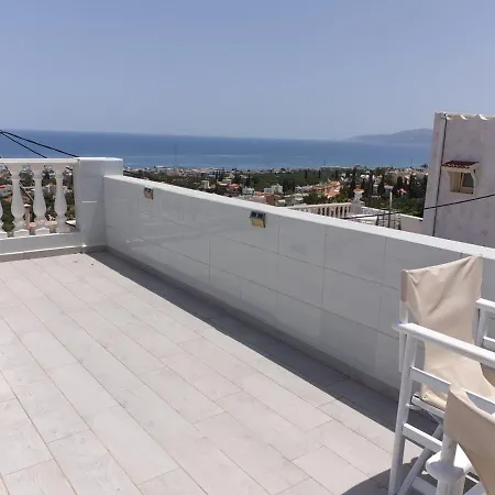 Cherso Amariliz Apartahotel Hersonissos (Crete)