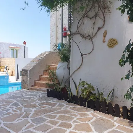 Апарт-отель Cherso Amariliz Херсониссос